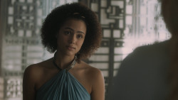 extant_GameOfThrones_5x05-KillTheBoy_4785