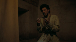 extant_GameOfThrones_5x05-KillTheBoy_4838