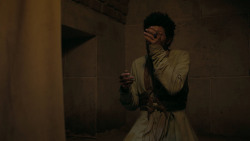 extant_GameOfThrones_5x05-KillTheBoy_4847