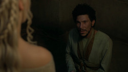 extant_GameOfThrones_5x05-KillTheBoy_4877