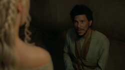 extant_GameOfThrones_5x05-KillTheBoy_4881