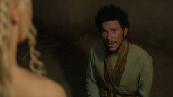 extant_GameOfThrones_5x05-KillTheBoy_4911