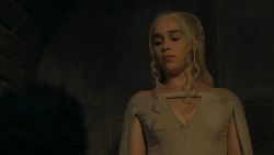extant_GameOfThrones_5x05-KillTheBoy_4938