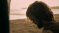 extant_GameOfThrones_5x05-KillTheBoy_5740