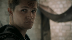 extant_GameOfThrones_5x06-UnbowedUnbentUnbroken_2337