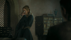 extant_GameOfThrones_5x06-UnbowedUnbentUnbroken_2505