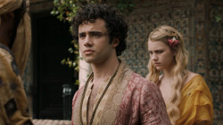 extant_GameOfThrones_5x06-UnbowedUnbentUnbroken_3218