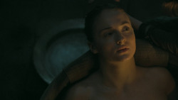 extant_GameOfThrones_5x06-UnbowedUnbentUnbroken_4467