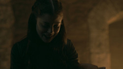 extant_GameOfThrones_5x06-UnbowedUnbentUnbroken_4525