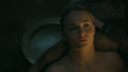 extant_GameOfThrones_5x06-UnbowedUnbentUnbroken_4530