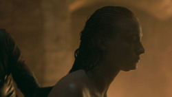 extant_GameOfThrones_5x06-UnbowedUnbentUnbroken_4539