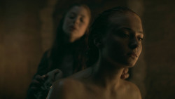 extant_GameOfThrones_5x06-UnbowedUnbentUnbroken_4543