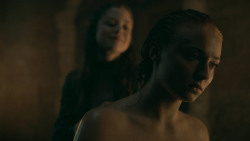 extant_GameOfThrones_5x06-UnbowedUnbentUnbroken_4549