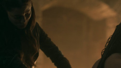 extant_GameOfThrones_5x06-UnbowedUnbentUnbroken_4576