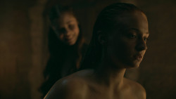 extant_GameOfThrones_5x06-UnbowedUnbentUnbroken_4591