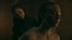 extant_GameOfThrones_5x06-UnbowedUnbentUnbroken_4597