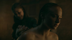 extant_GameOfThrones_5x06-UnbowedUnbentUnbroken_4601