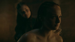 extant_GameOfThrones_5x06-UnbowedUnbentUnbroken_4612