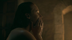 extant_GameOfThrones_5x06-UnbowedUnbentUnbroken_4695