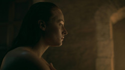 extant_GameOfThrones_5x06-UnbowedUnbentUnbroken_4702