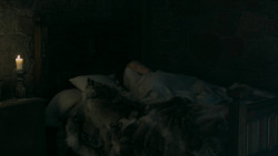 extant_GameOfThrones_5x07-TheGift_0402
