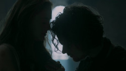 extant_GameOfThrones_5x07-TheGift_0527