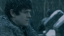 extant_GameOfThrones_5x07-TheGift_1049