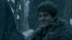 extant_GameOfThrones_5x07-TheGift_1068