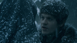 extant_GameOfThrones_5x07-TheGift_1112