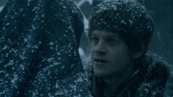 extant_GameOfThrones_5x07-TheGift_1114