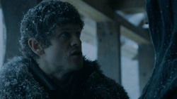 extant_GameOfThrones_5x07-TheGift_1243