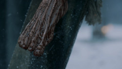 extant_GameOfThrones_5x07-TheGift_1351