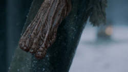 extant_GameOfThrones_5x07-TheGift_1352