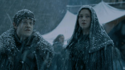 extant_GameOfThrones_5x07-TheGift_1354