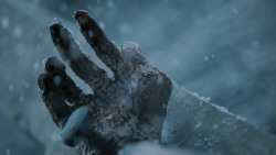 extant_GameOfThrones_5x07-TheGift_1358
