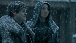 extant_GameOfThrones_5x07-TheGift_1379