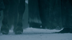 extant_GameOfThrones_5x07-TheGift_1499