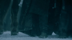 extant_GameOfThrones_5x07-TheGift_1501