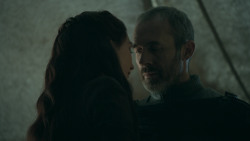 extant_GameOfThrones_5x07-TheGift_1765