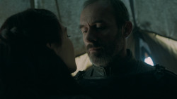 extant_GameOfThrones_5x07-TheGift_1774