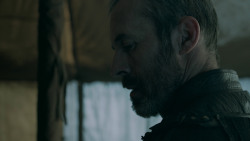 extant_GameOfThrones_5x07-TheGift_1892