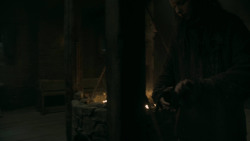 extant_GameOfThrones_5x07-TheGift_1900