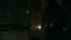 extant_GameOfThrones_5x07-TheGift_1901