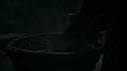 extant_GameOfThrones_5x07-TheGift_1907