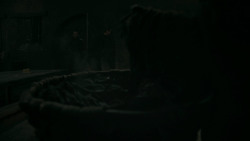 extant_GameOfThrones_5x07-TheGift_1911