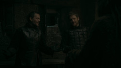 extant_GameOfThrones_5x07-TheGift_1937
