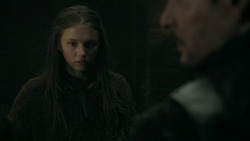extant_GameOfThrones_5x07-TheGift_1963