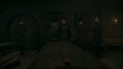 extant_GameOfThrones_5x07-TheGift_1998