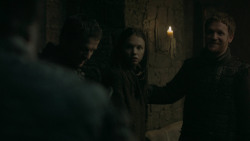 extant_GameOfThrones_5x07-TheGift_2003