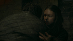 extant_GameOfThrones_5x07-TheGift_2196